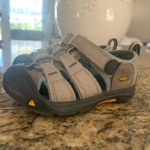 Keen Newport H2 Sandal - Toddler boys size 7